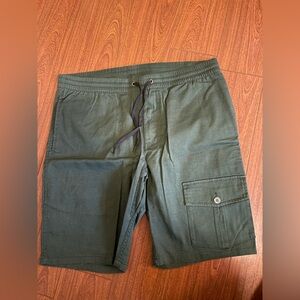 KAVU Men's Green Cargo Shorts